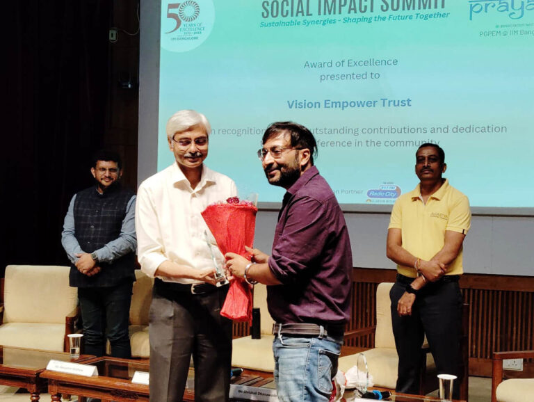 VE receives award of excellence from IIM Bangalore